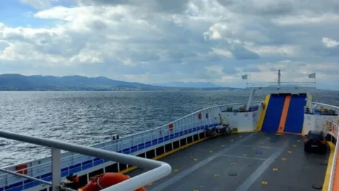 Boot op weg naar Aegina
