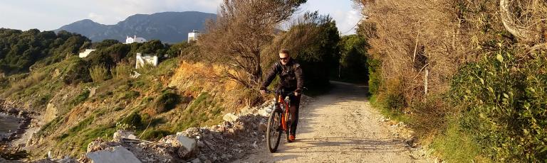 TraveLocal - Discover the Explorer in you